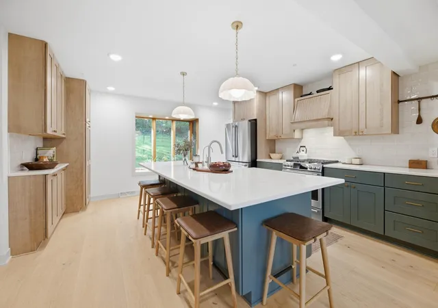 Photo 3 of Single family home for sale at 25098 County Rd 9, Winona, MN 55987 | MLS# 7145333 | Listing updated on 2026-10-07