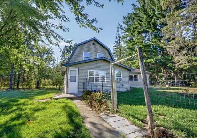Photo 3 of Single family home for sale at 35455 Freestone Rd, Grand Rapids, MN 55744 | MLS# 7145336 | Listing updated on 2026-09-17