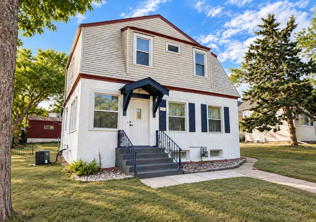 Photo 1 of Single family home for sale at 1655 Washburn Ave N, Minneapolis, MN 55411 | MLS# 7145338 | Listing updated on 2026-10-22