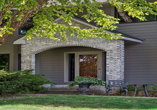 Photo 3 of Sale Pending at 10460 170th Street W, Lakeville, MN 55044 | MLS# 7145344 | Listing updated on 2026-09-28