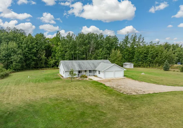 Photo 1 of Single family home for sale at 16559 County Rd 455, Grand Rapids, MN 55744 | MLS# 7145358 | Listing updated on 2026-09-18