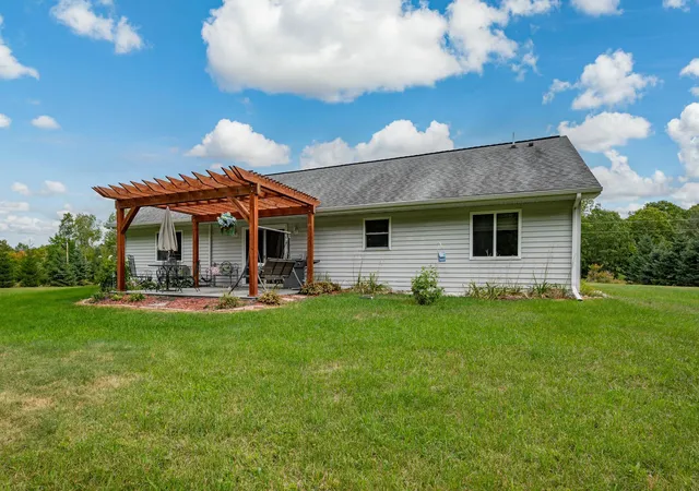 Photo 2 of Single family home for sale at 16559 County Rd 455, Grand Rapids, MN 55744 | MLS# 7145358 | Listing updated on 2026-09-18