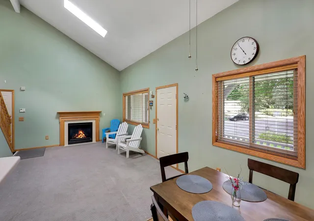 Photo 2 of Single family home for sale at 98 Australian Ave, Saint Paul, MN 55117 | MLS# 7145359 | Listing updated on 2026-10-07