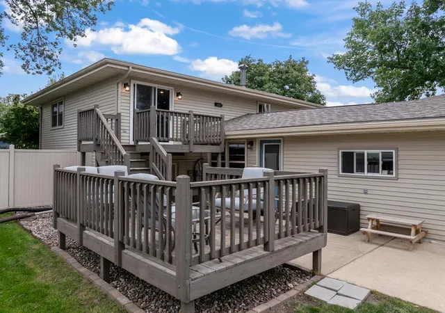 Photo 4 of Single family home for sale at 700 Lyndale Ave, Spring Valley, MN 55975 | MLS# 7145377 | Listing updated on 2026-09-17