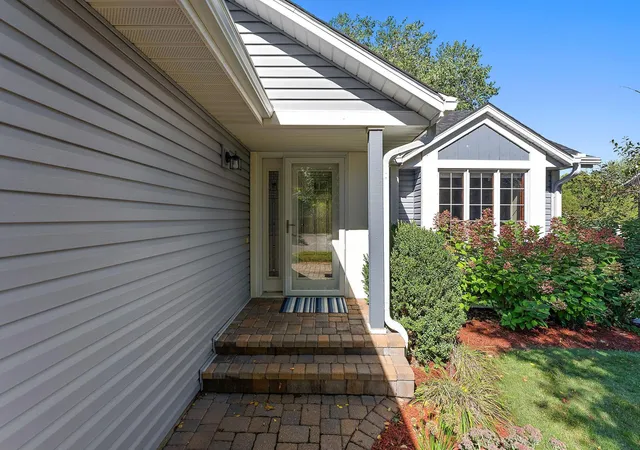 Photo 2 of Single family home for sale at 9056 Sequoia Rd, Saint Paul, MN 55125 | MLS# 7145400 | Listing updated on 2026-09-18