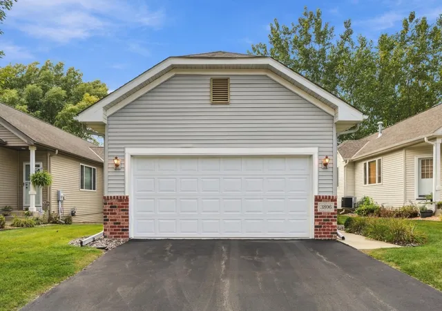Photo 3 of Single family home for sale at 3806 Meadowview Way, Saint Bonifacius, MN 55375 | MLS# 7145410 | Listing updated on 2026-10-09