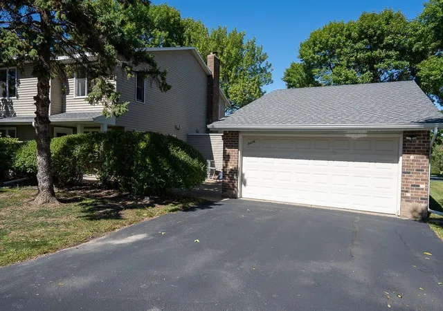 Photo 2 of Single family home for sale at 9478 Ranchview Ln N, Maple Grove, MN 55369 | MLS# 7145436 | Listing updated on 2026-10-03