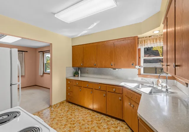 Photo 4 of Single family home for sale at 1195 7th Street NW, Saint Paul, MN 55112 | MLS# 7145461 | Listing updated on 2026-10-09