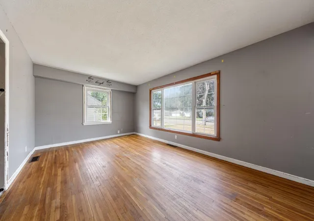 Photo 4 of Single family home for sale at 1803 2nd Avenue SW, Austin, MN 55912 | MLS# 7145463 | Listing updated on 2026-09-19
