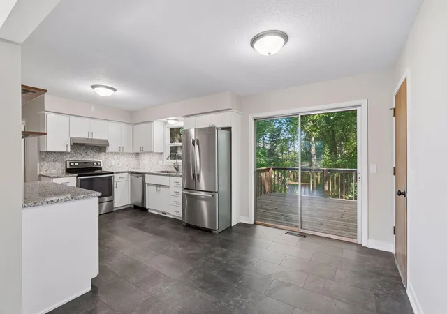 Photo 3 of Single family home for sale at 15001 Oakland Ave S, Burnsville, MN 55306 | MLS# 7145469 | Listing updated on 2026-09-18