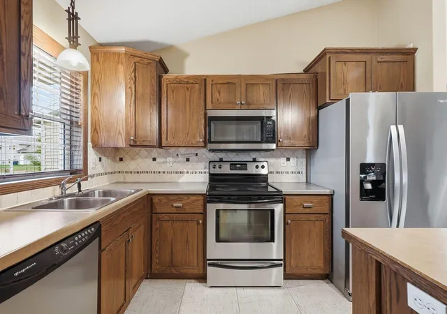 Photo 3 of Single family home for sale at 4005 21st Avenue S, Saint Cloud, MN 56301 | MLS# 7145477 | Listing updated on 2026-09-23