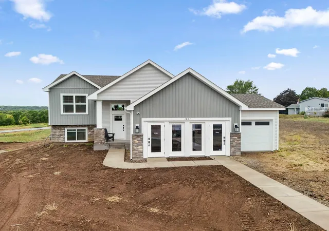 Single family home for sale at 1801 Lincoln Ave, Saint Paul Park, MN 55071 | MLS# 7145485
