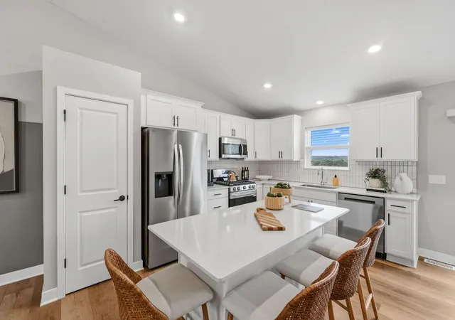 Photo 3 of Single family home for sale at 1801 Lincoln Ave, Saint Paul Park, MN 55071 | MLS# 7145485 | Listing updated on 2026-09-17