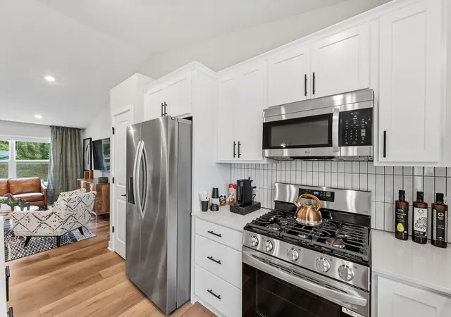 Photo 4 of Single family home for sale at 1801 Lincoln Ave, Saint Paul Park, MN 55071 | MLS# 7145485 | Listing updated on 2026-09-17
