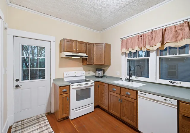 Photo 4 of Single family home for sale at 816 N 5th Street, Mankato, MN 56001 | MLS# 7145491 | Listing updated on 2026-09-21