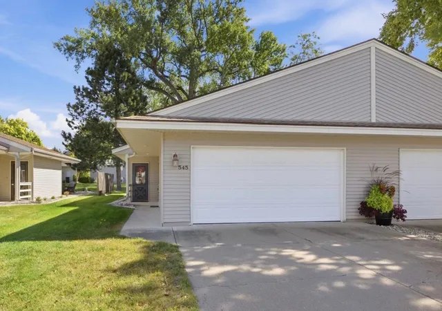 Photo 1 of Single family home for sale at 545 Graham St Sw, Hutchinson, MN 55350 | MLS# 7145503 | Listing updated on 2026-09-21