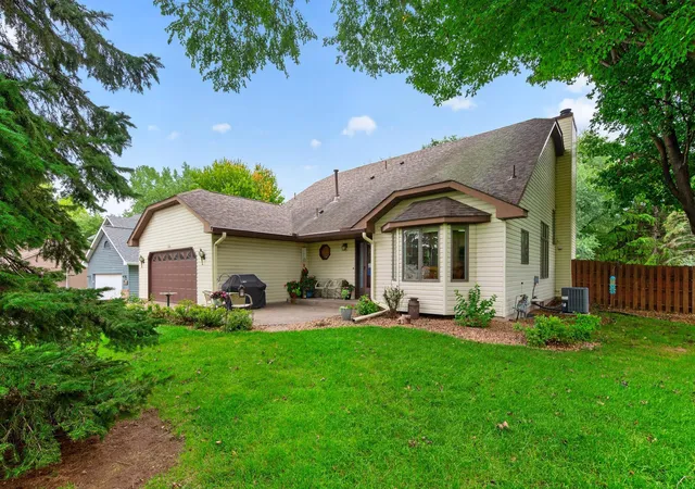 Photo 3 of Single family home for sale at 7948 Blanchard Way, Inver Grove Heights, MN 55076 | MLS# 7145504 | Listing updated on 2026-10-04