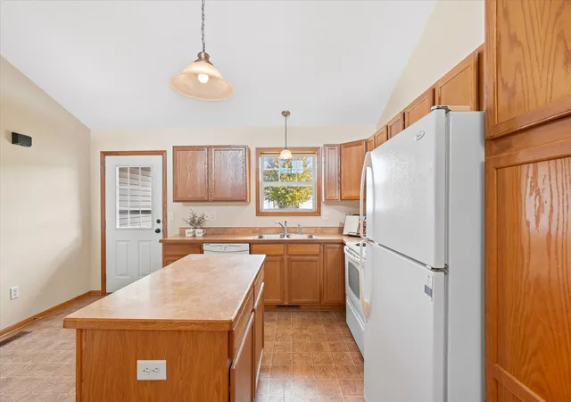 Photo 3 of Single family home for sale at 1728 Redhead Ave, Baldwin, WI 54002 | MLS# 7145522 | Listing updated on 2026-09-18