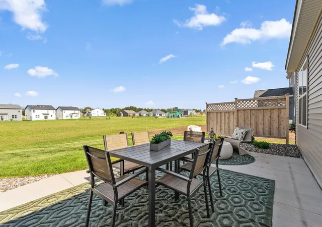 Photo 3 of Single family home for sale at 1281 Edge Way, Jordan, MN 55352 | MLS# 7145530 | Listing updated on 2026-10-19