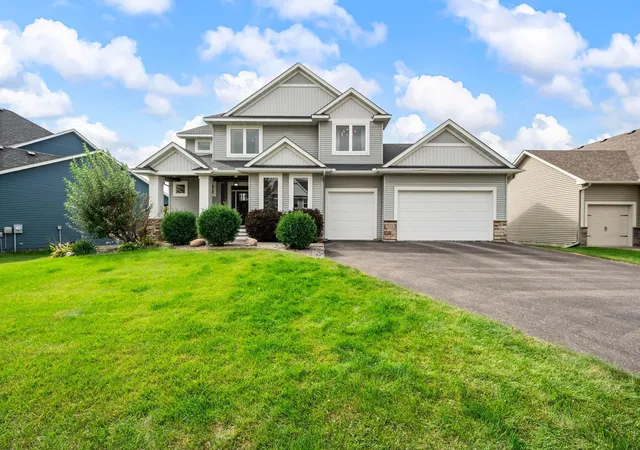 Photo 3 of Single family home for sale at 20083 Harness Ave, Lakeville, MN 55044 | MLS# 7145555 | Listing updated on 2026-09-21