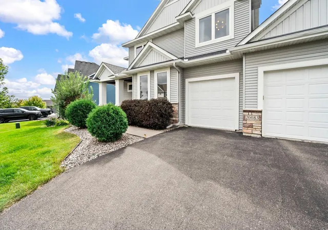 Photo 4 of Single family home for sale at 20083 Harness Ave, Lakeville, MN 55044 | MLS# 7145555 | Listing updated on 2026-09-21