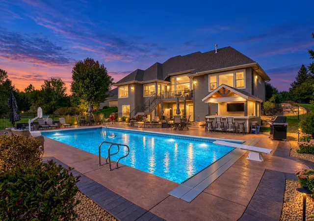 Photo 1 of Mansion for sale at 2928 Jonquil Trl N, Lake Elmo, MN 55042 | MLS# 7145566 | Listing updated on 2026-09-26