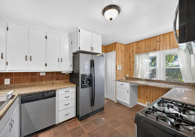 Photo 2 of Single family home for sale at 1349 Hazelwood St, Saint Paul, MN 55106 | MLS# 7145568 | Listing updated on 2026-09-18