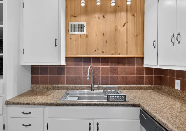 Photo 3 of Single family home for sale at 1349 Hazelwood St, Saint Paul, MN 55106 | MLS# 7145568 | Listing updated on 2026-09-18