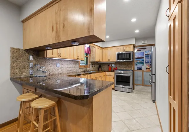 Photo 4 of Single family home for sale at 7181 Foxboro Ln, Saint Paul, MN 55125 | MLS# 7145592 | Listing updated on 2026-10-05