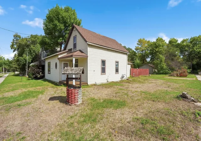 Photo 2 of Single family home for sale at 301 Main Ave N, Red Lake Falls, MN 56750 | MLS# 7145598 | Listing updated on 2026-09-30