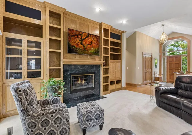 Photo 3 of Single family home for sale at 7524 Auto Clb Cir, Minneapolis, MN 55438 | MLS# 7145611 | Listing updated on 2026-10-01