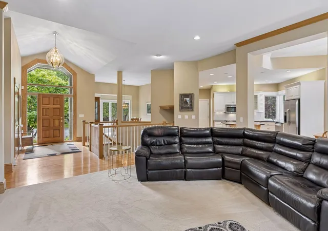 Photo 4 of Single family home for sale at 7524 Auto Clb Cir, Minneapolis, MN 55438 | MLS# 7145611 | Listing updated on 2026-10-01