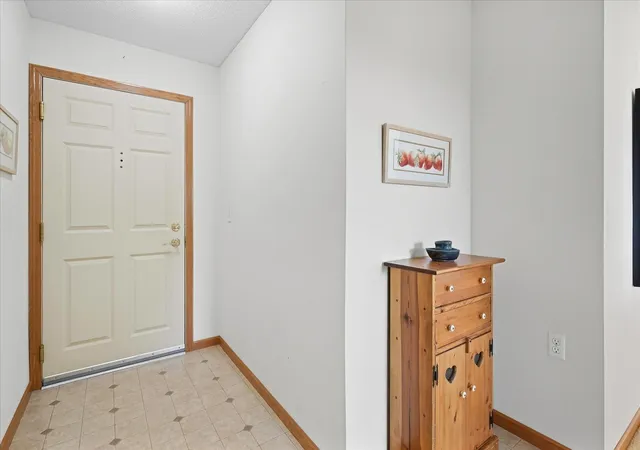 Listing Photo 5 - Condo for sale in building located at 18400 Euclid St, Farmington, MN 55024 - Unit #364