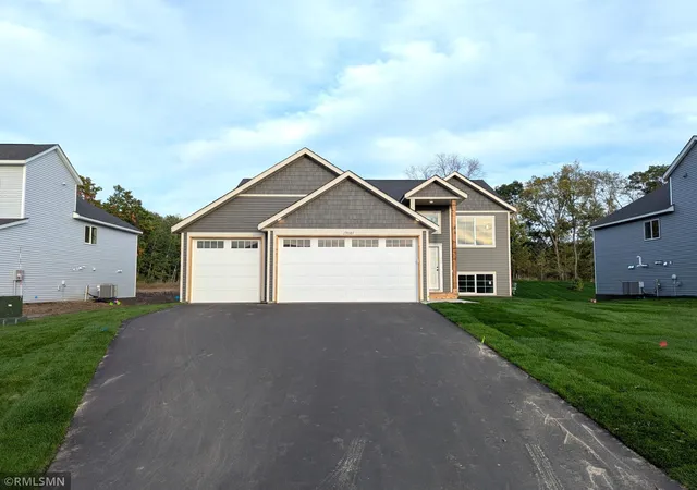 Photo 2 of Single family home for sale at 19087 Goodhue St Ne, Cedar, MN 55011 | MLS# 7145655 | Listing updated on 2026-10-02