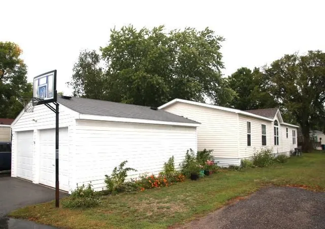 Photo 4 of Single family home for sale at 91 Joymar Cir, Saint Cloud, MN 56301 | MLS# 7145678 | Listing updated on 2026-09-26
