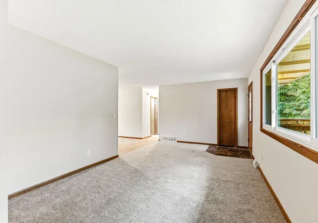 Photo 4 of Single family home for sale at 7364 397th Street, North Branch, MN 55056 | MLS# 7145682 | Listing updated on 2026-09-19