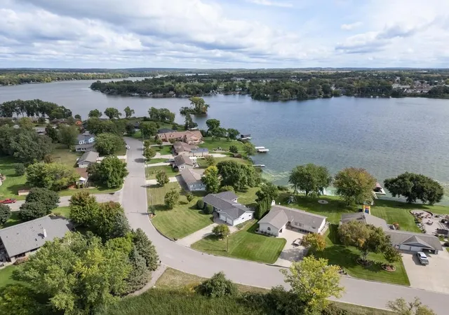 Photo 2 of Single family home for sale at 500 Hickman Dr, Sauk Centre, MN 56378 | MLS# 7145710 | Listing updated on 2026-09-25