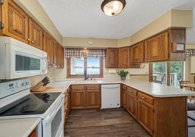 Photo 3 of Single family home for sale at 500 Hickman Dr, Sauk Centre, MN 56378 | MLS# 7145710 | Listing updated on 2026-09-25