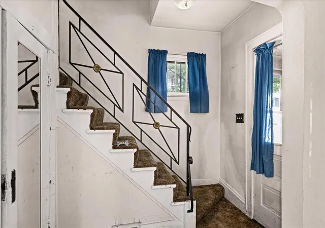 Photo 3 of Single family home for sale at 107 Parkland Ave, Duluth, MN 55805 | MLS# 7145714 | Listing updated on 2026-09-18