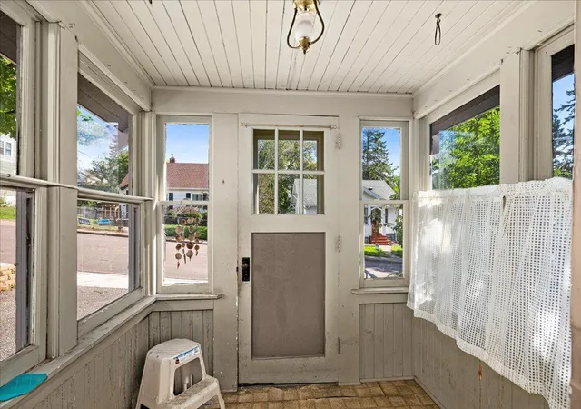 Photo 3 of Single family home for sale at 107 Parkland Ave, Duluth, MN 55805 | MLS# 7145714 | Listing updated on 2026-09-18