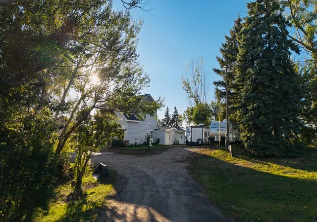 Photo 69 of Sale Pending at 2981 E Lakeside Rd, Jamestown, ND 58401 | MLS# 7145715 | Listing updated on 2026-10-01