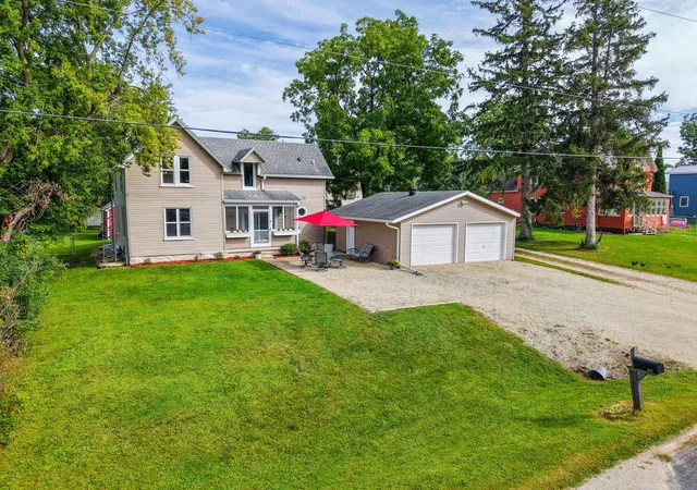 Single family home for sale at 628 2nd Avenue SW, Stewartville, MN 55976 | MLS# 7145731