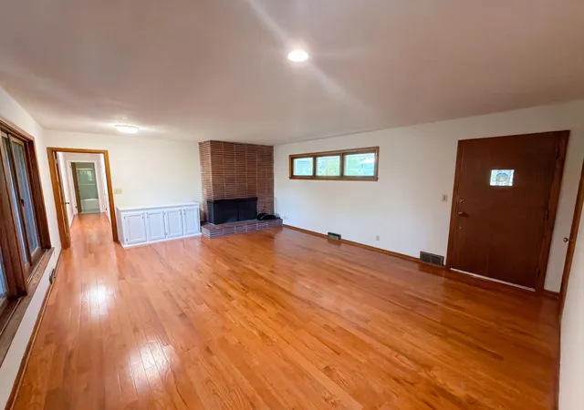 Photo 2 of Single family home for sale at 2000 Herschel St, Saint Paul, MN 55113 | MLS# 7145746 | Listing updated on 2026-09-17