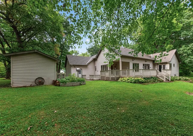 Photo 3 of Single family home for sale at 27163 Ironwood Ct, Chisago City, MN 55013 | MLS# 7145747 | Listing updated on 2026-10-02