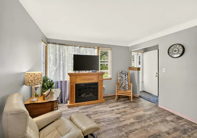 Photo 3 of Single family home for sale at 4724 Anderson Rd, Hermantown, MN 55811 | MLS# 7145761 | Listing updated on 2026-09-21
