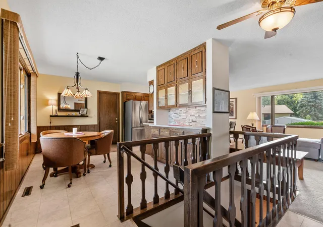 Photo 3 of Single family home for sale at 266 Cardinal Ct, Chaska, MN 55318 | MLS# 7145769 | Listing updated on 2026-09-18