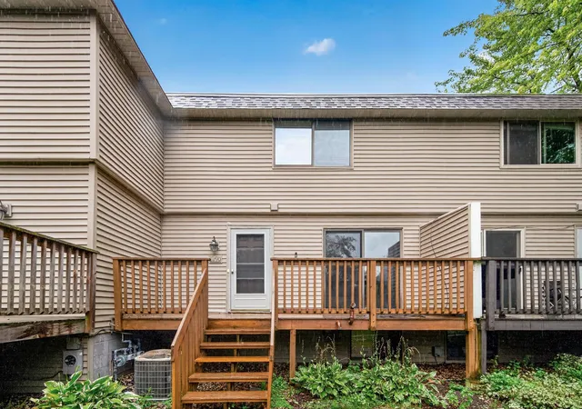 Photo 2 of Single family home for sale at 6290 Meadowlark Ln N, Maple Grove, MN 55369 | MLS# 7145793 | Listing updated on 2026-09-27