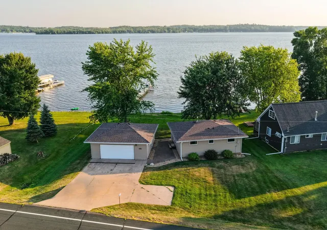 Photo 3 of Single family home for sale at 51334 Rush Lake Trl, Rush City, MN 55069 | MLS# 7145794 | Listing updated on 2026-09-18