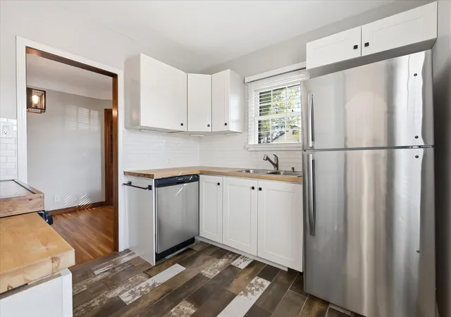 Photo 4 of Single family home for sale at 1118 Livingston Ave, Saint Paul, MN 55118 | MLS# 7145795 | Listing updated on 2026-10-08