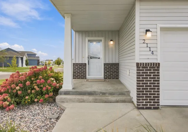 Photo 3 of Single family home for sale at 2114 65th Avenue S, Fargo, ND 58104 | MLS# 7145812 | Listing updated on 2026-09-18